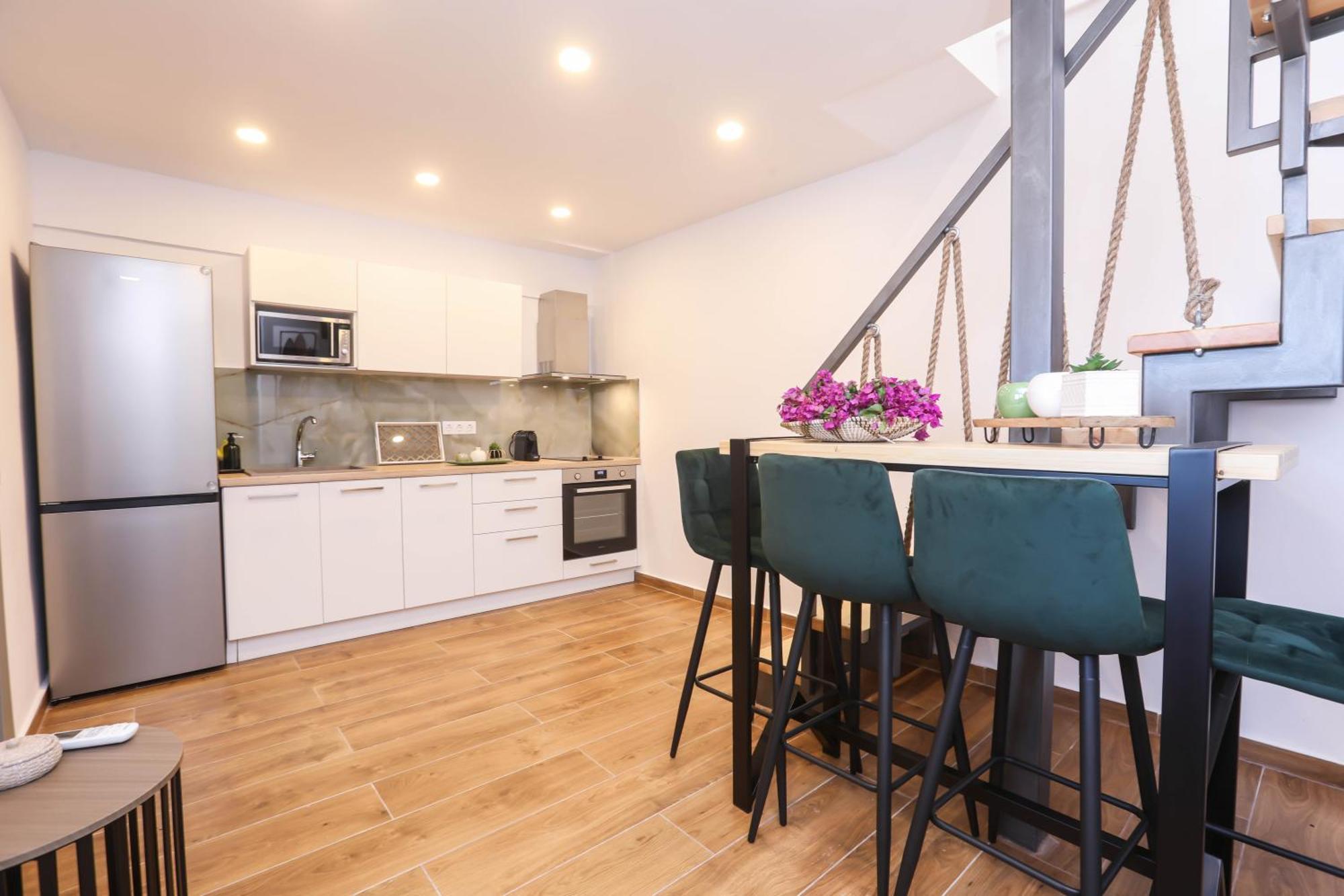 Vlachos Maisonette Apartment